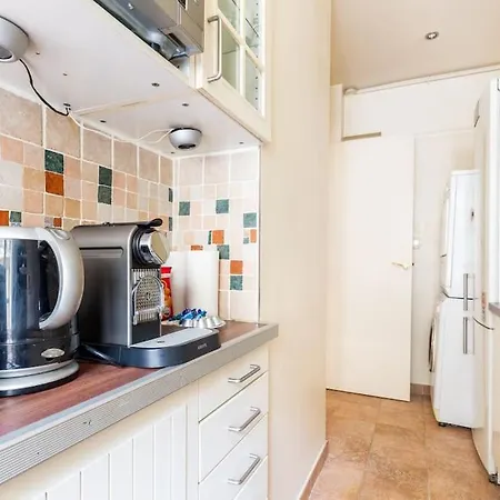 Studio#porte Dauphine#avenue Foch#2pers. アパート